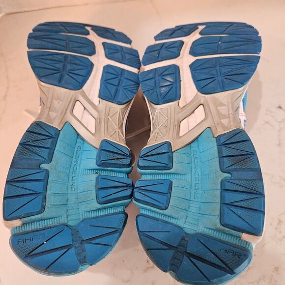 Women's Ascis GT-1000 Running Shoe, Size 10 - Picture 9 of 9